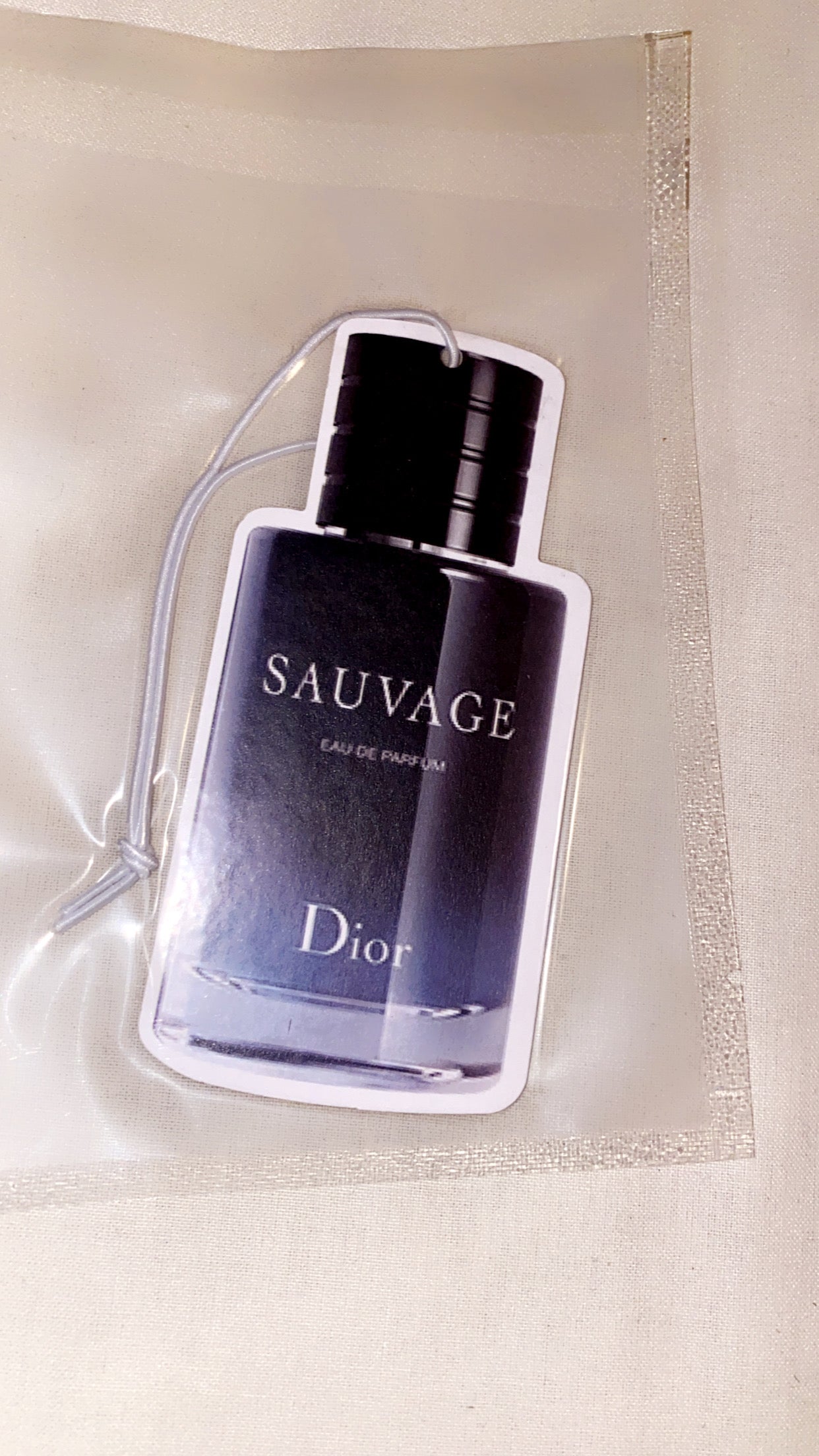 Parfum de marque pour voiture