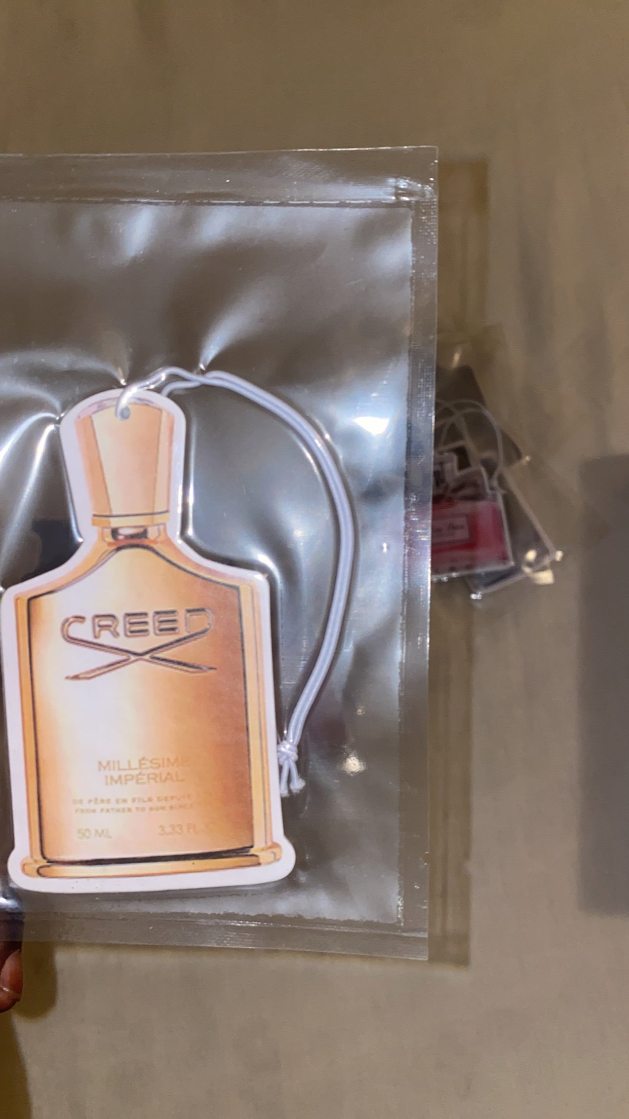 Parfum de marque pour voiture