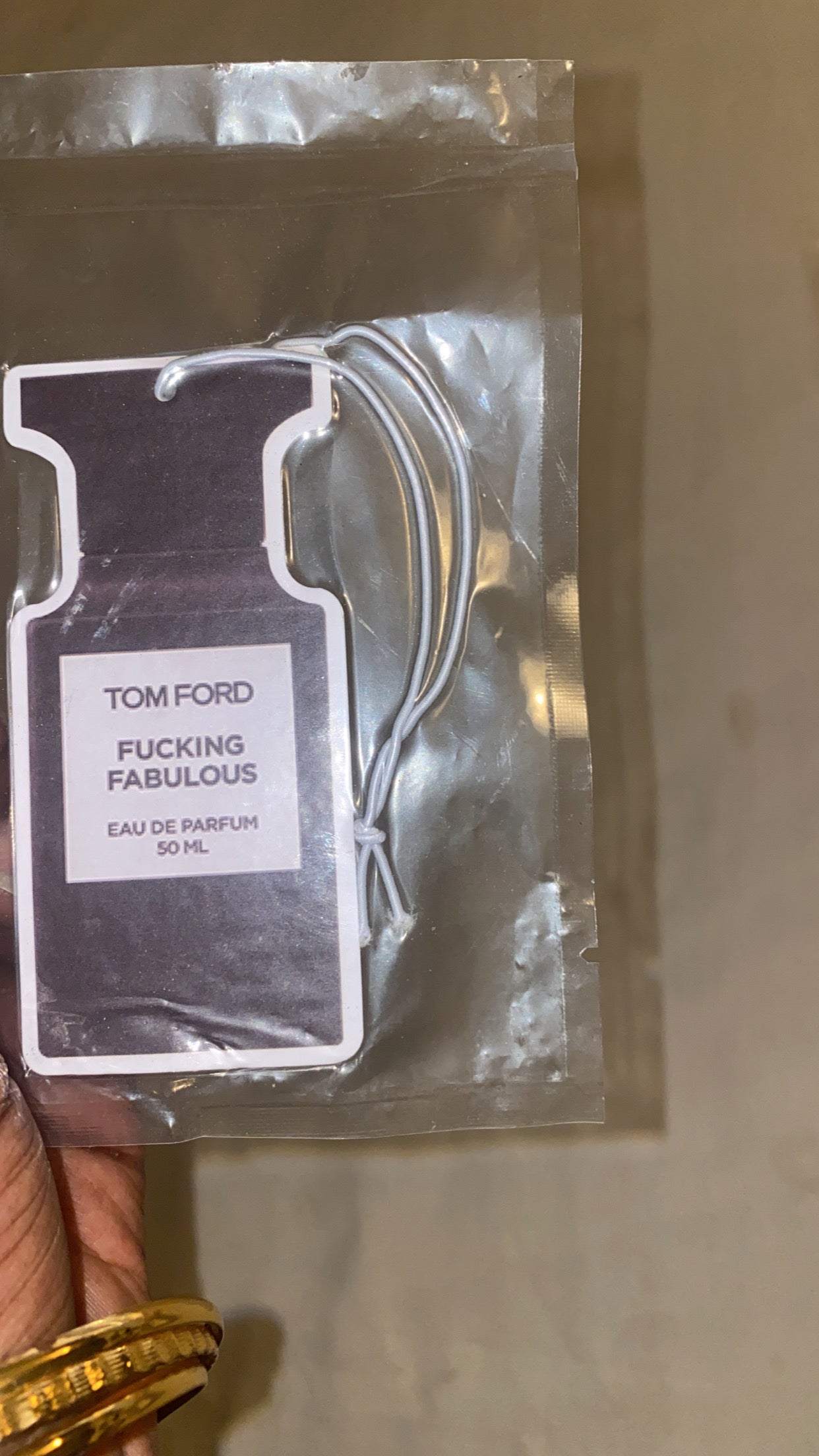 Parfum de marque pour voiture